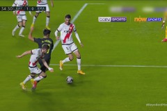 埃尔切队连胜势头强劲，挑战不败神话能否延续