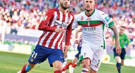 加维伤病困扰 巴萨重建路受阻，西班牙世界杯前景堪忧，康复进展牵动人心